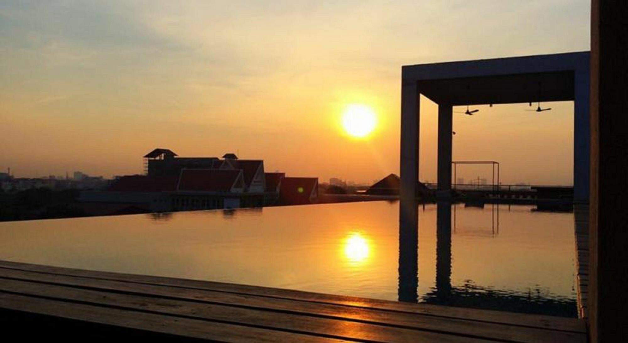 Tamasa Hotel & Apartment Phnom Penh Esterno foto